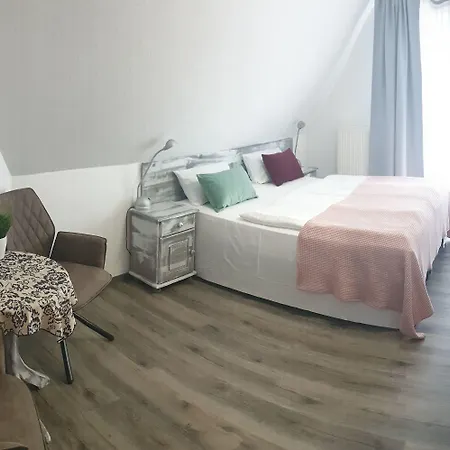 Blischke 3* 卡罗利嫩西尔