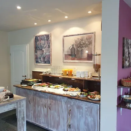 Hotell Blischke 3*